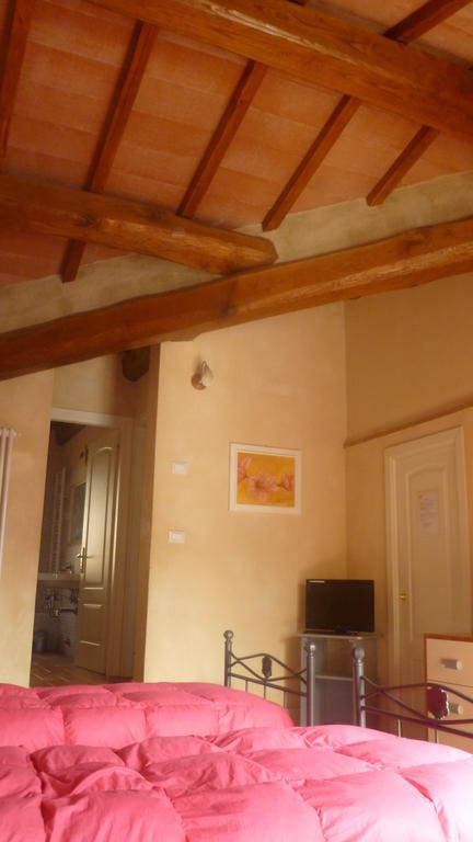 ماساروسا Le Ginestre B & B الغرفة الصورة