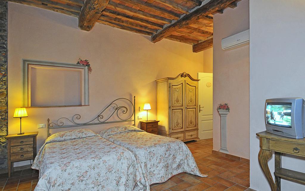ماساروسا Le Ginestre B & B الغرفة الصورة