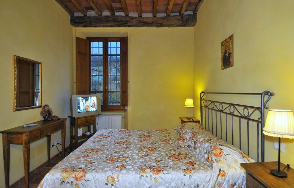 ماساروسا Le Ginestre B & B الغرفة الصورة