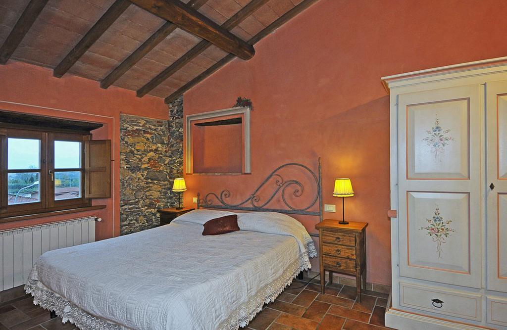 ماساروسا Le Ginestre B & B الغرفة الصورة